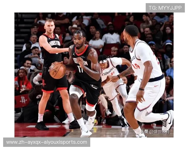 火箭队与快船比赛战术对决及比分走势回顾